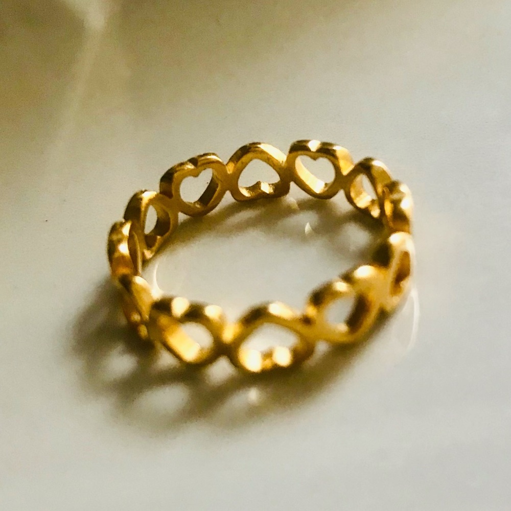 💞 Hearts ring in stainless steel only size 7 available